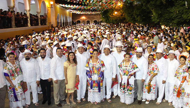 Magna Vaquería de Izamal reúne a jaraneros de Yucatán y Campeche