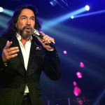 Norteño banda de Julión Álvarez en Coliseo Yucatán